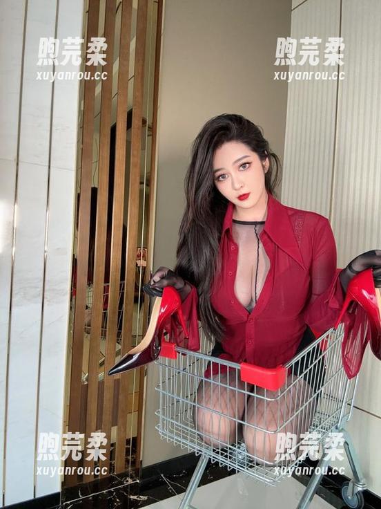 微密圈 - 这套120斤的小王同学的水手服套图，不小心掀起了我的怀春记忆！