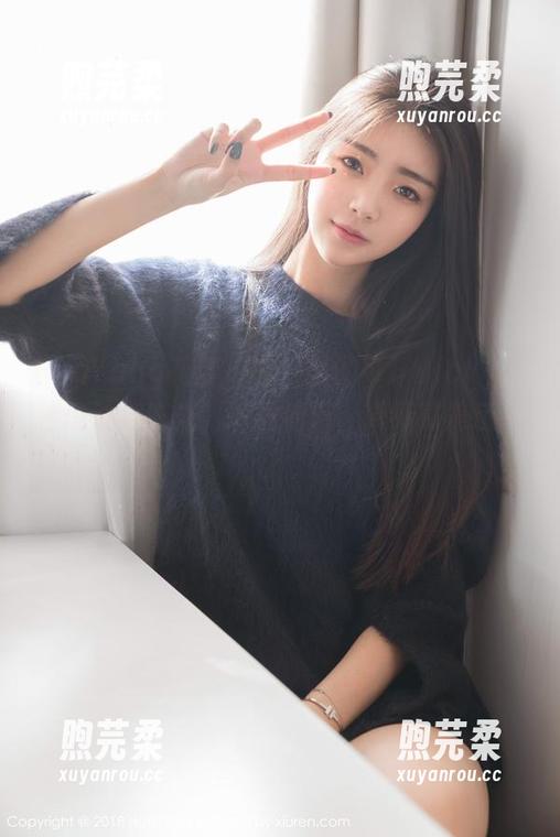 HuaYang花漾-可乐Vicky HuaYang花漾 - 图片里的可乐Vicky静谧的瑜伽时光,下载着玩,算不算是运动?