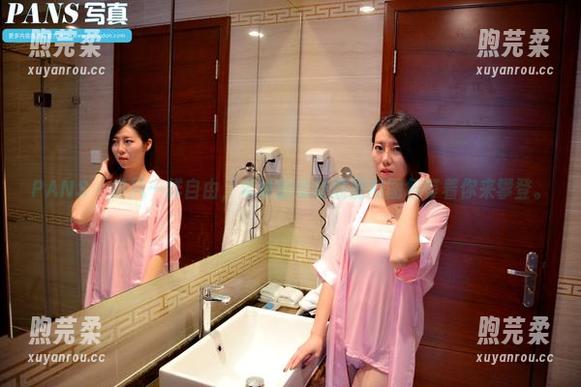PANS - 像风一样自由，卓琳的运动原图和图包等着你来攀登。