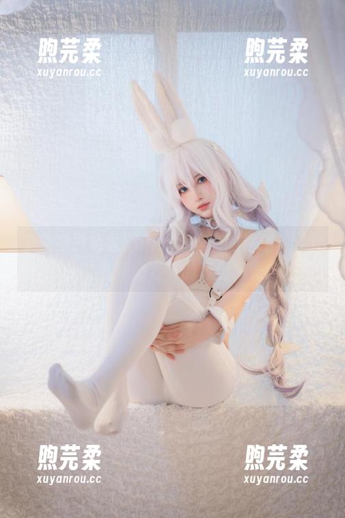 Shika小鹿鹿 少女写真集里Shika小鹿鹿的裙摆,分分钟让我怀念青春的青涩时光。