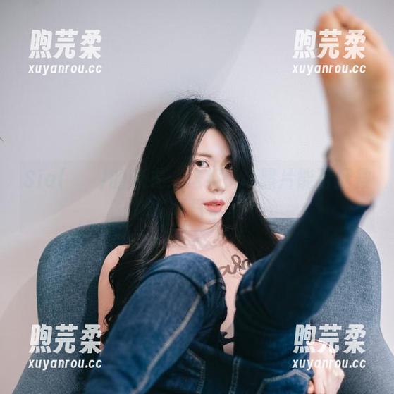 Sia(시아)的泳衣：这组cos照片能否拯救你的夏日审美？