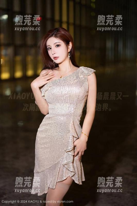 XIAOYU语画界 - 红裙合集，杨晨晨又一次刷新了“优雅”定义的边界。