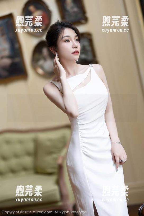 Xiuren秀人网-BABY_柒 Xiuren秀人网 - BABY_柒的套图:教室里的另一种‘课堂’!