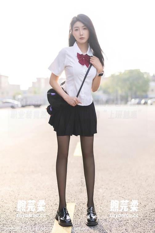Xiuren秀人网-南初妹妹 Xiuren秀人网 - 南初妹妹的原图更新!职业装竟然能散发出这样的“上班魅惑”,谁能想到?