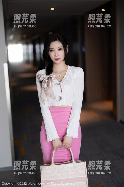 Xiuren秀人网-小蛮妖_honey Xiuren秀人网 - 谁说眼镜只能被忽略?下载小蛮妖_honey的高清作品证明给你看!