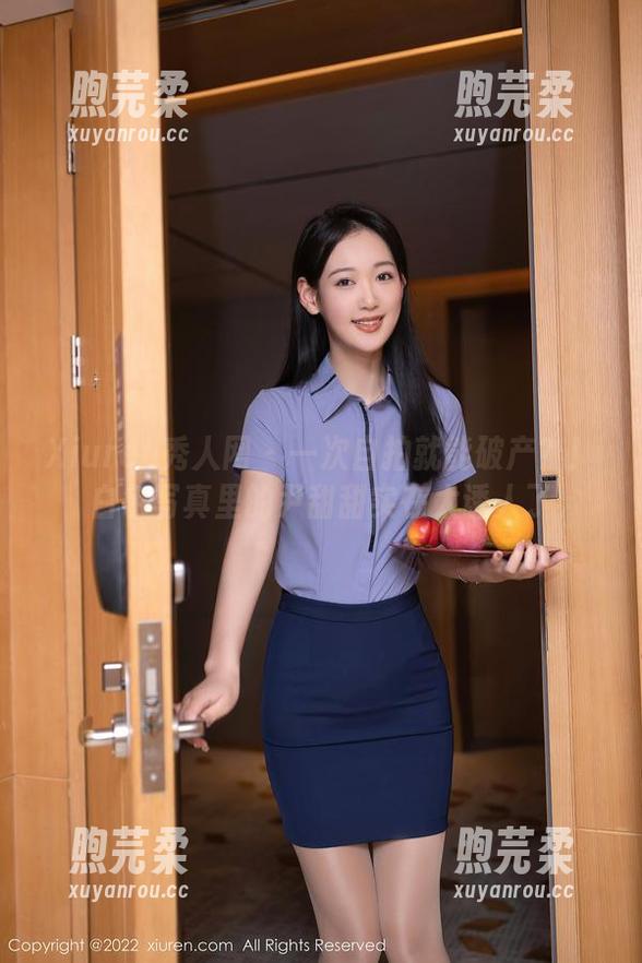 Xiuren秀人网 - 一次自拍就能破产？！白色写真里的尹甜甜实在太诱人了