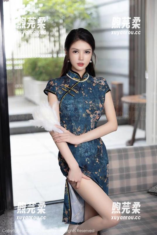 Xiuren秀人网-谢晚晚 Xiuren秀人网 - 最新图册发布!谢晚晚依然稳稳地在女王之路上,脑海中却冒出“如果……”