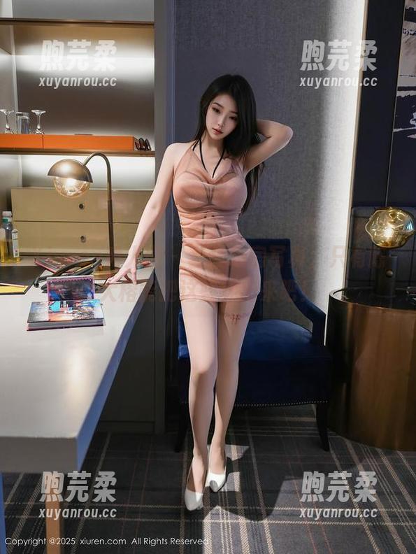 Xiuren秀人网-陈大榕 Xiuren秀人网 - 套装私房写真,只有陈大榕能把这些穿出来吧!