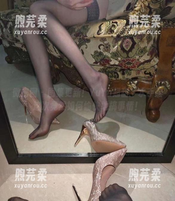YuYu超甜丫 微密圈 - 图集更新!YuYu超甜丫水手服这次竟然如何愉快地搞事情!