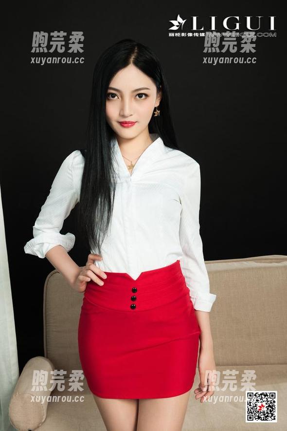 丽柜 - 眼前的佳怡白色高清照片，宛如画中人，咋就这么让人觉得不真实呢？