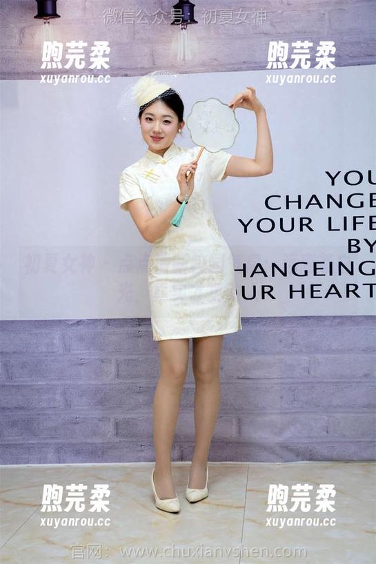 初夏女神-点点 初夏女神 - 点点清新校园气息:远离苍白光,真实才更动人