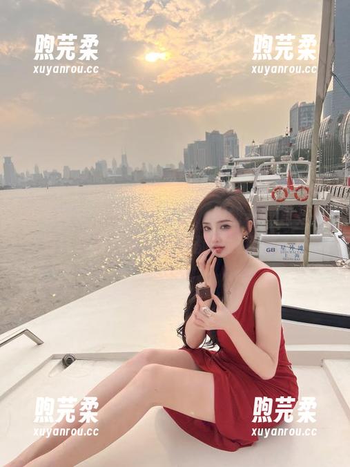 微密圈 - 长腿系列来了，周妍希简直是腿的代名词，看原图我都快被迷倒了！