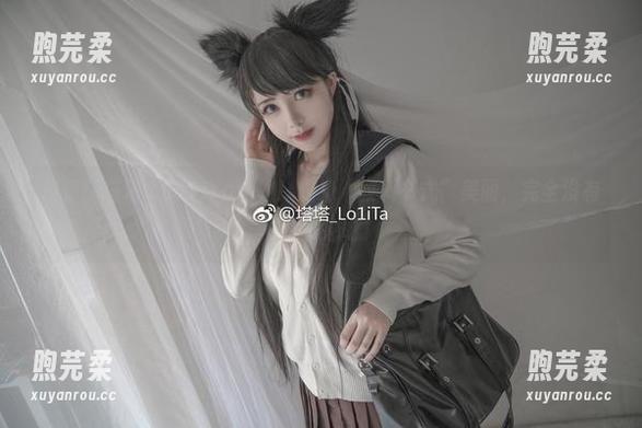 最新！塔塔_Lo1iTa学姐！变身“教科书式”美丽，完全没有书本气息呀！