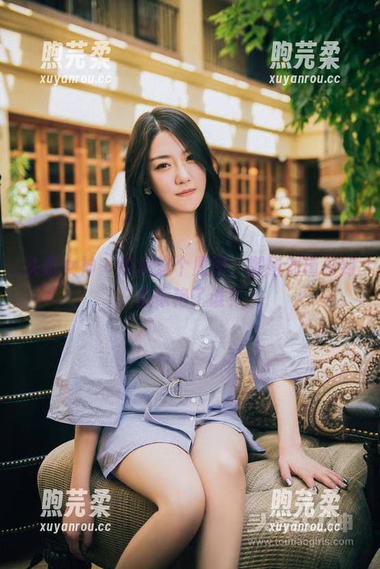 头条女神 - 说说这个原图，御姐刘瑾希到底惊艳了谁？