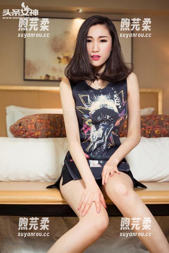 头条女神-尹菲 头条女神 - 你见过尹菲穿旗袍的图片吗?下载的瞬间我就不想放手。