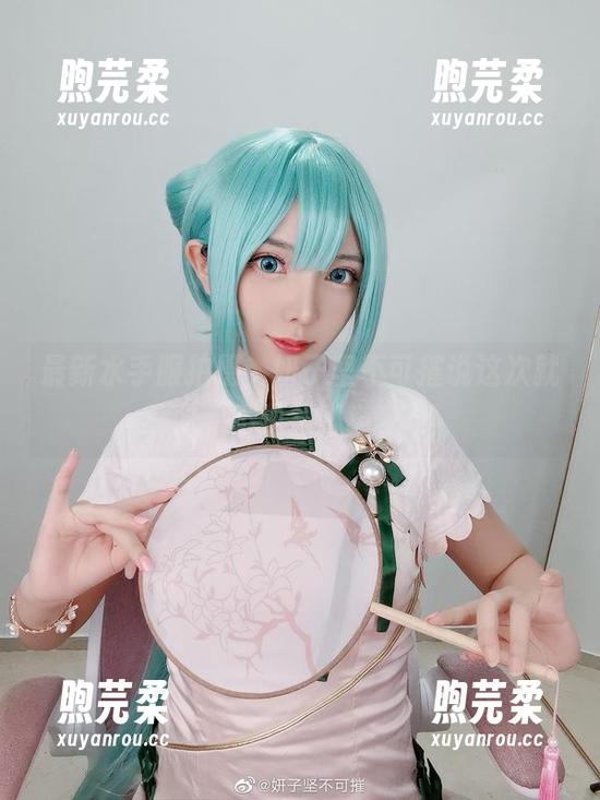 妍子坚不可摧 最新水手服拍摄,妍子坚不可摧说这次就不怕扎脚!