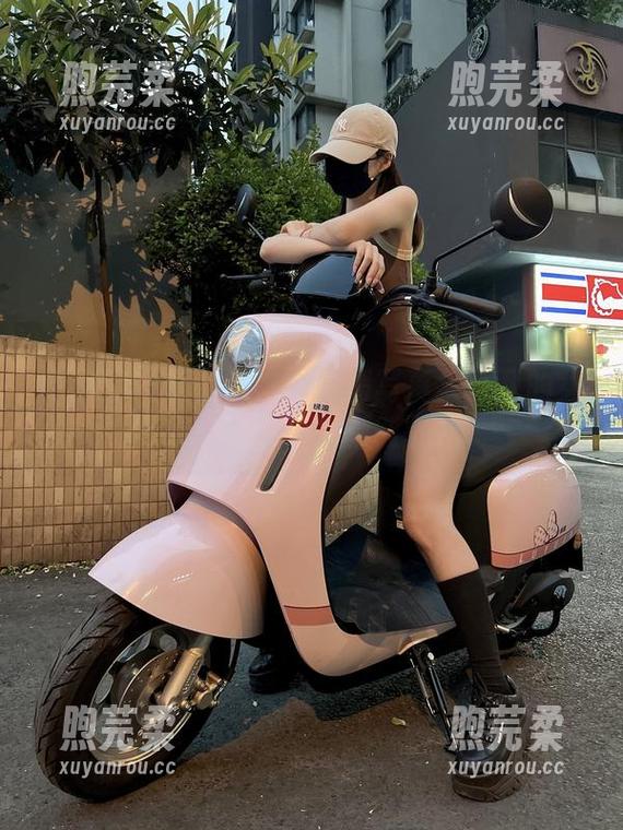 妮是老虎 微密圈 - 妮是老虎的高清写真集:我的女友,什么场景都能融化
