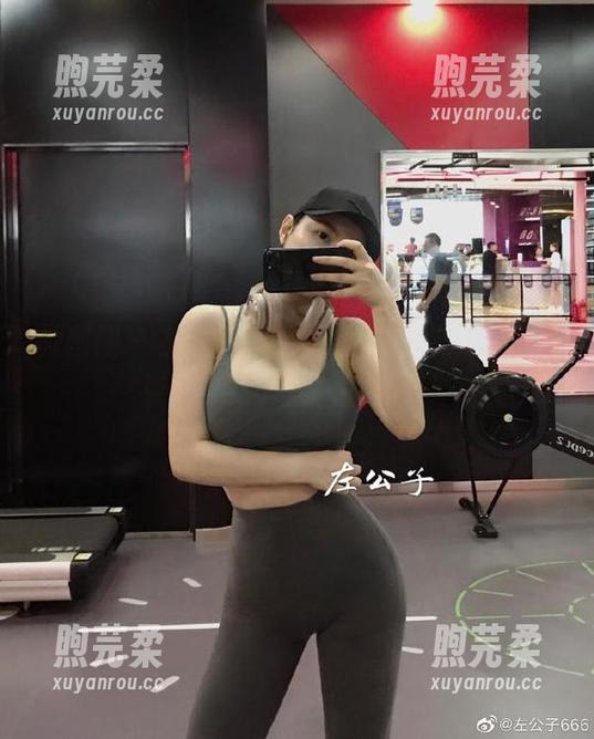 左公子666 微密圈 - 左公子666的丝袜福利,果然每张都像在调戏我的神经…