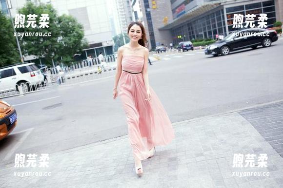 推女郎 - 高清写真里的杨伊与校服，难道我也是因为没穿过这么好看的校服？