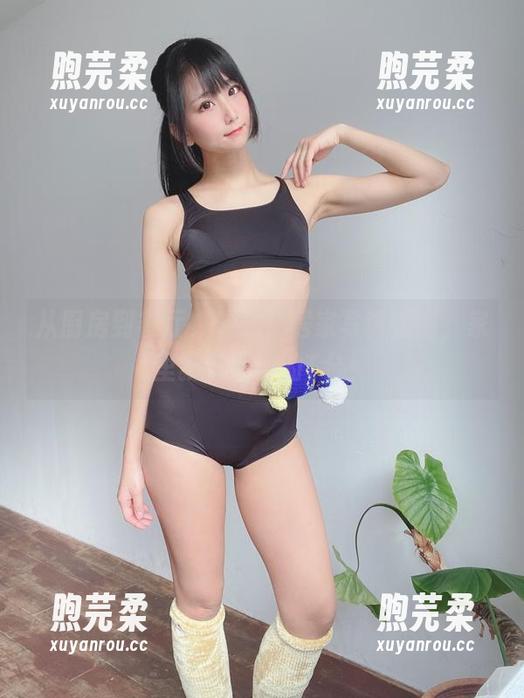 柳丸 从厨房到客厅,柳丸的居家写真套图,家里就是最好的T台!