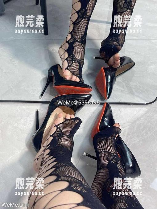 桃沢樱呀 微密圈 - 沉浸在桃沢樱呀的死库水图包,下载会有游泳的冲动吧