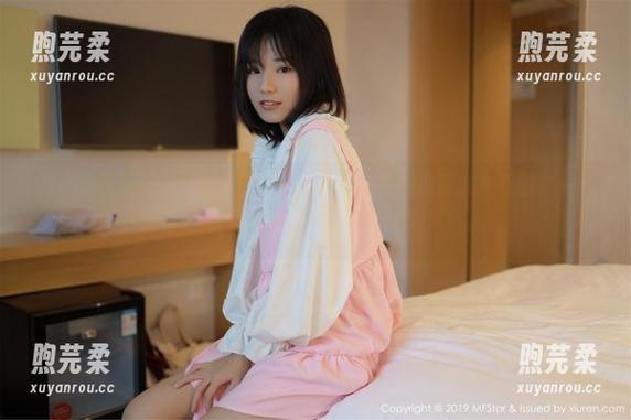 模范学院 - 妞妞koko的裸足图片，配置的资源怎么看总有一丝无奈，或许是我看久了？