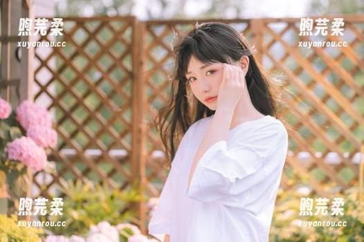 爆机少女喵小吉 爆机少女喵小吉的全套女仆写真——终极办公助手,大家来做清洁吗?