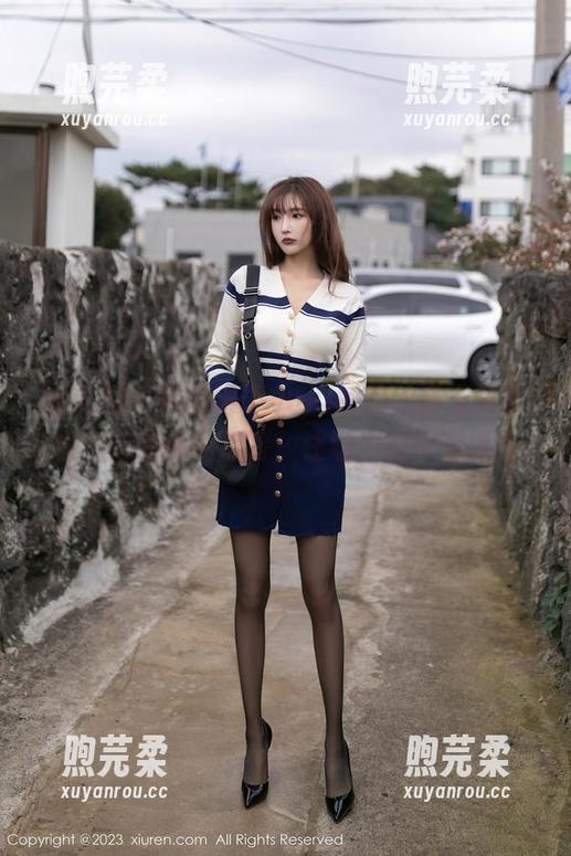 秀人网-优琪琪子yuki 秀人网 - 优琪琪子yuki的豹纹高清写真里,总想探究点啥,注意力被牢牢抓住
