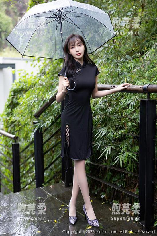秀人网 - 最新写真特刊，凌希儿和她的连衣裙竟然有了小争执？