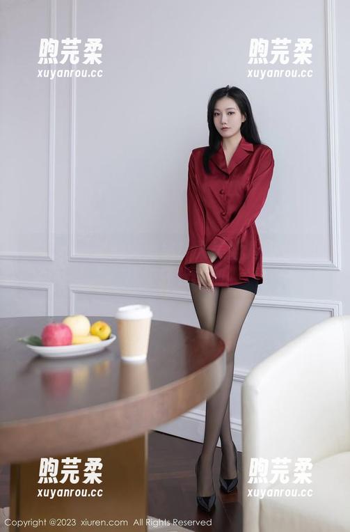 秀人网 - 套图大揭秘！大美妞儿和女孩的那些轻松时刻