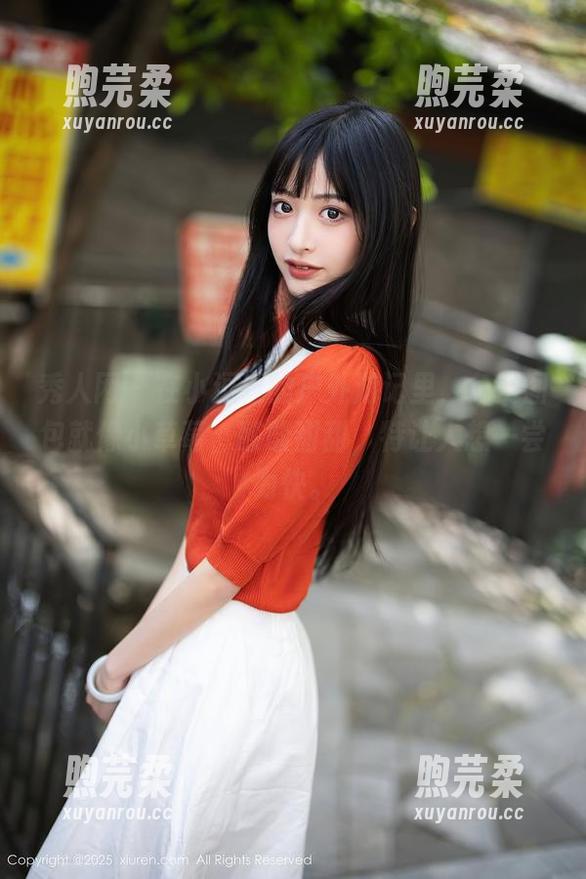秀人网-小逗逗 秀人网 - 在小逗逗的户外游记里,免费图包就像小草莓,酸酸甜甜,特让人想一尝为快。