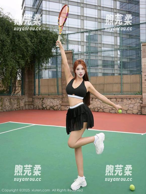 秀人网 - 果儿victoria又来啦，纯白主题的高清作品，你能忍住不看么？