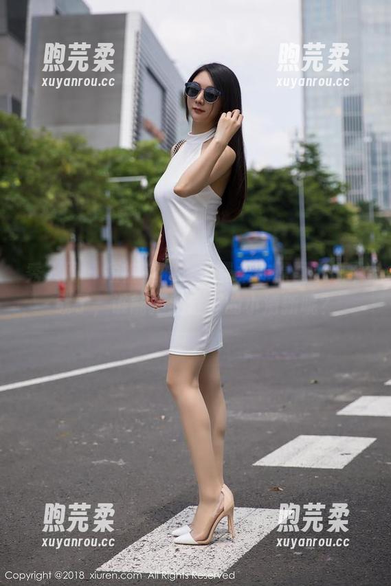 秀人网-王曼柔 秀人网 - 短裤来的,王曼柔的原图可以下载了,谁能拒绝这样的小清新呢?