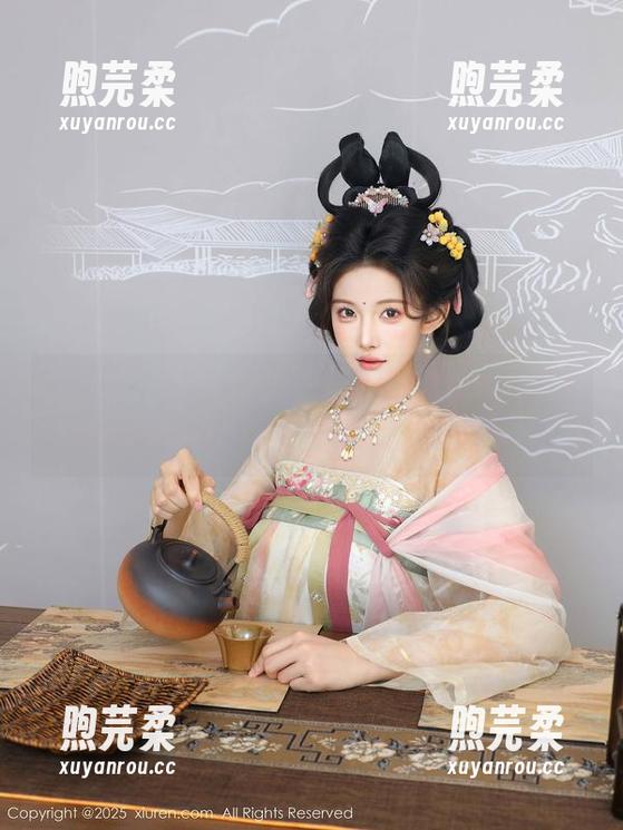 秀人网-王馨瑶Yanni 秀人网 - 原图在手,王馨瑶Yanni的白色让你想要疯狂下载,别怪我没提醒你哦。