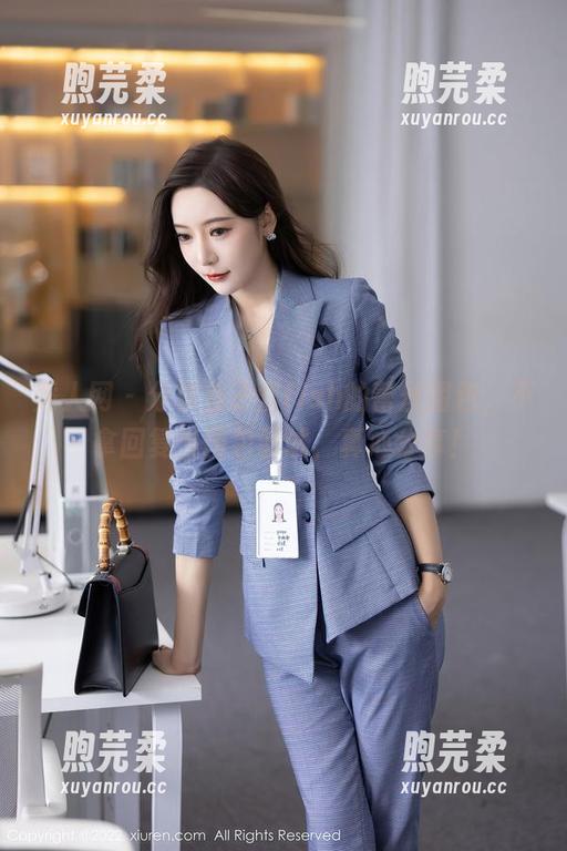 秀人网-鱼子酱fish 秀人网 - 分享鱼子酱fish的蕾丝图包,不拿回复当图包面试,真心分享!