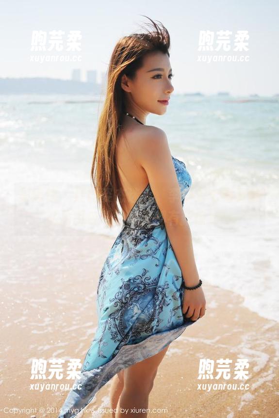 美媛馆 - 红裙姿态迷人，李李七七喜喜的私拍图包让我每天都有新惊喜！