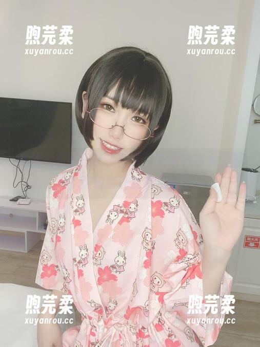 芋圆侑子 最新的芋圆侑子,图片竟有恰巴耶夫囚服?这转变让我有点懵!