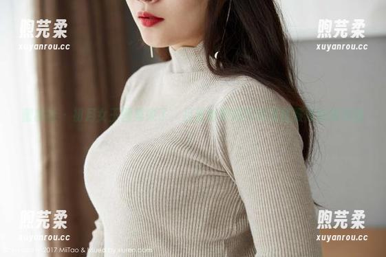 蜜桃社 - 初月女王图集来了，且看她如何用高清征服你的朋友圈！