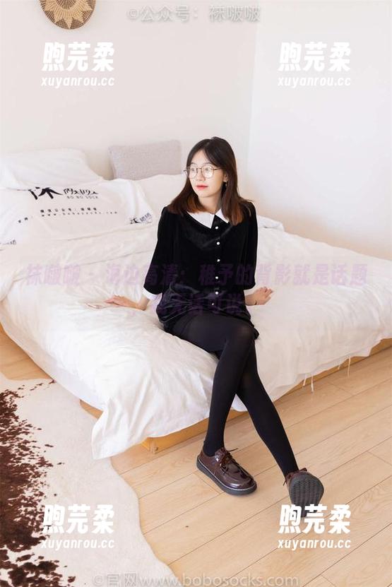 袜啵啵-稚予 袜啵啵 - 海边高清:稚予的背影就是话题,我无话可说。