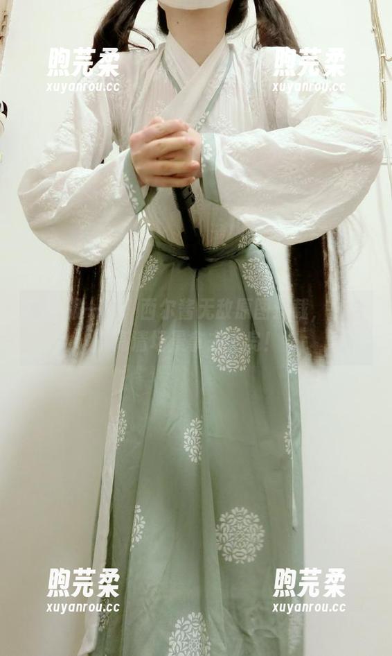 水手服一出，西尔酱无敌原图连载，配合高清场景拿去上岛！